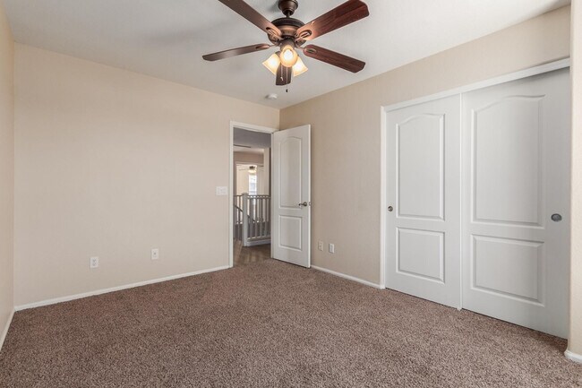 Building Photo - 42556 W Anne Ln