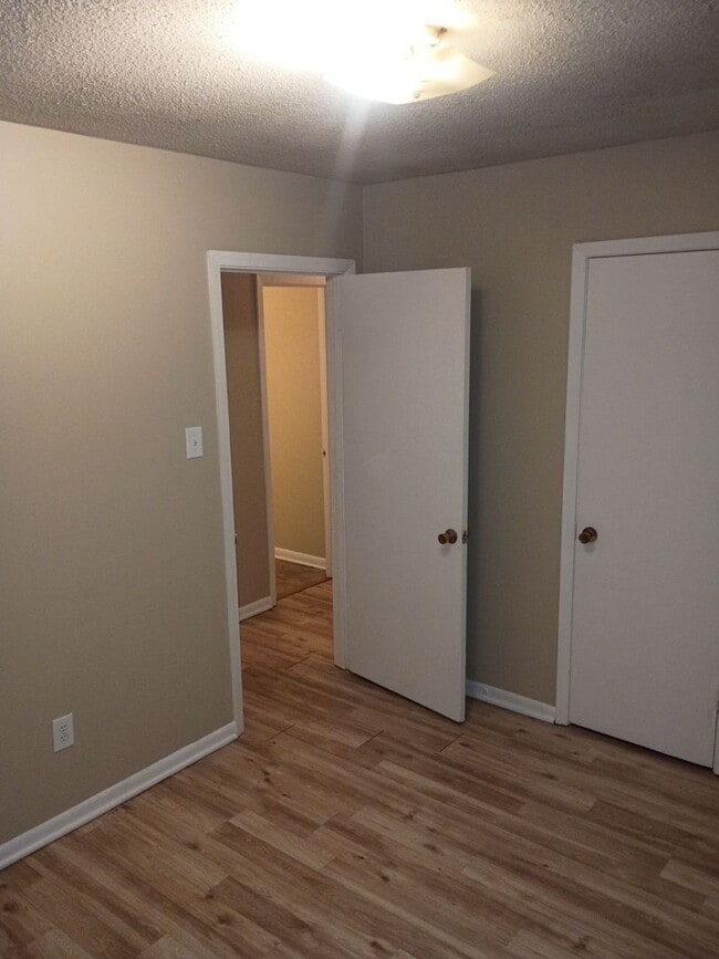 Building Photo - 4 Success Realty is now offering this 3 be...