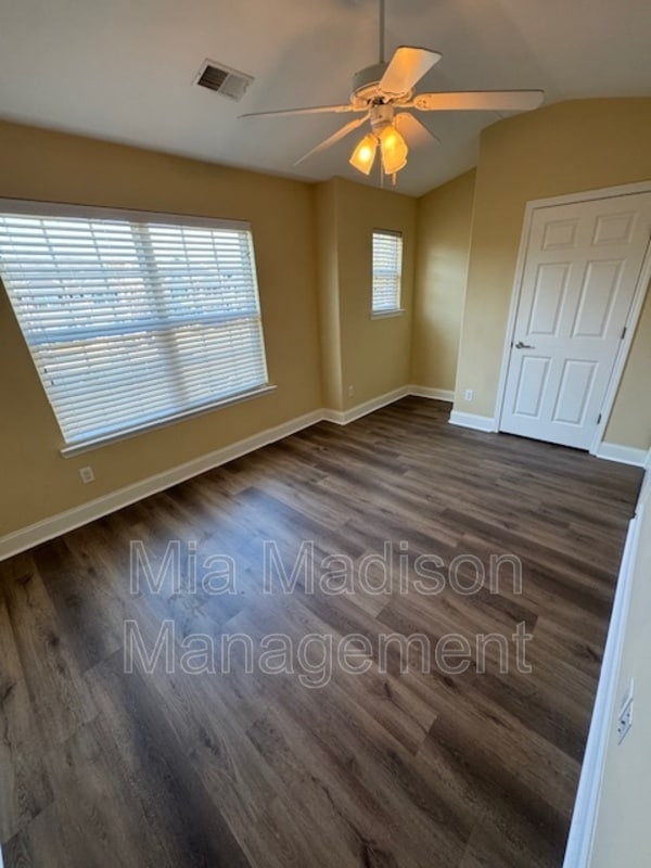 Building Photo - 14 Winter Lake Cir