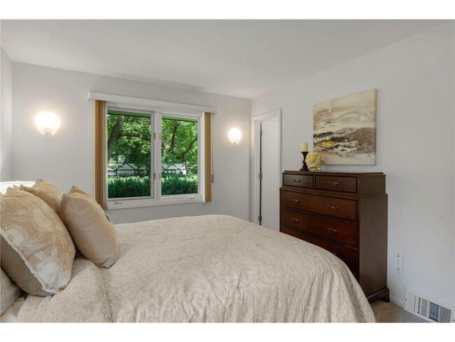 Building Photo - 14641 Crestview Ln