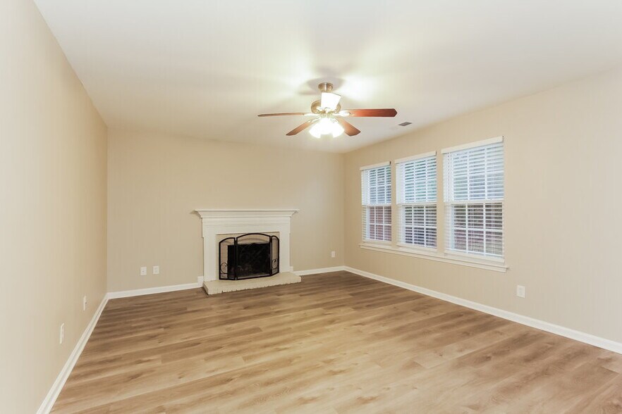 Building Photo - 9735 Baxter Caldwell Dr