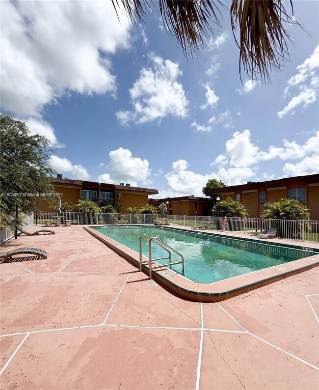 Building Photo - 9449 SW 76th St