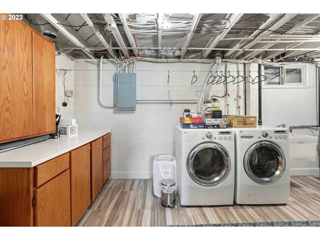 Building Photo - Great Home on 1/3 Acre