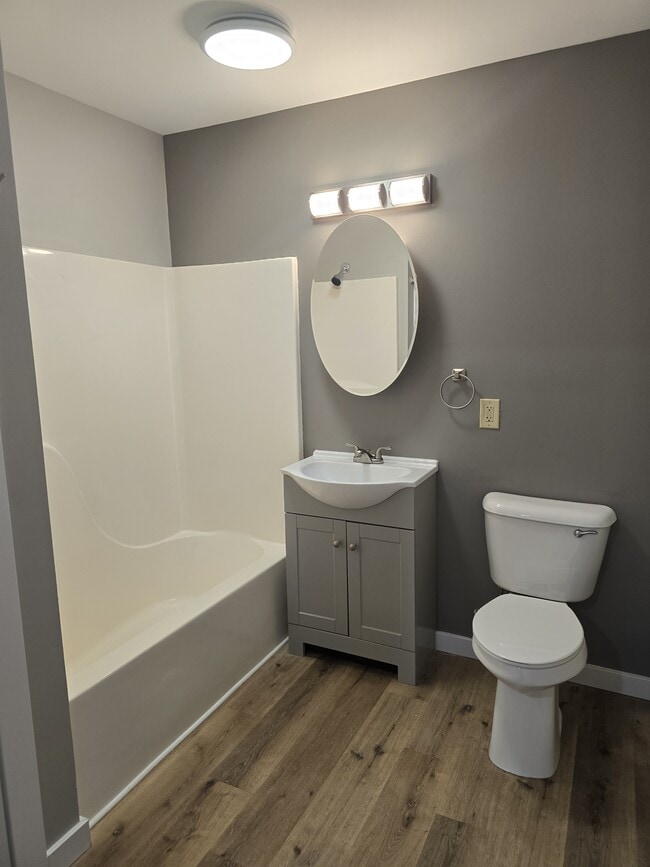 Building Photo - 121 Public Sq