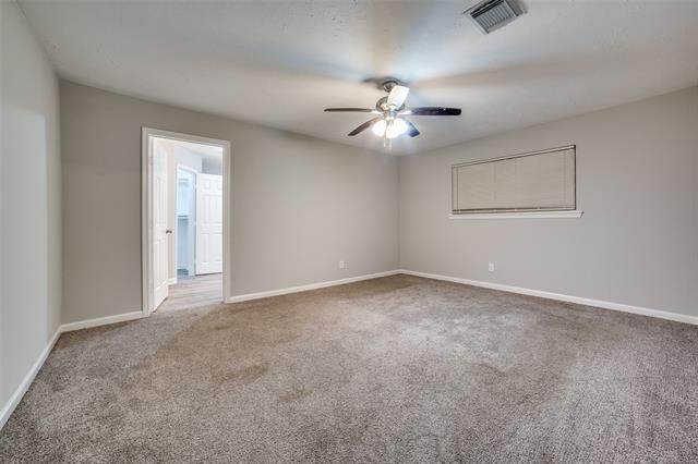 Building Photo - 631 Mosswood Dr