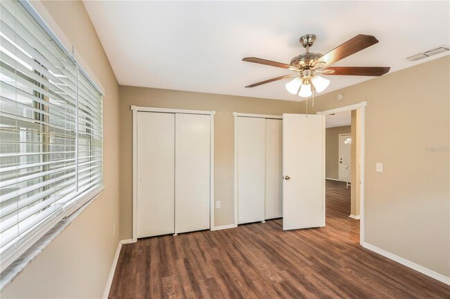 Building Photo - 8303 Broken Willow Ln