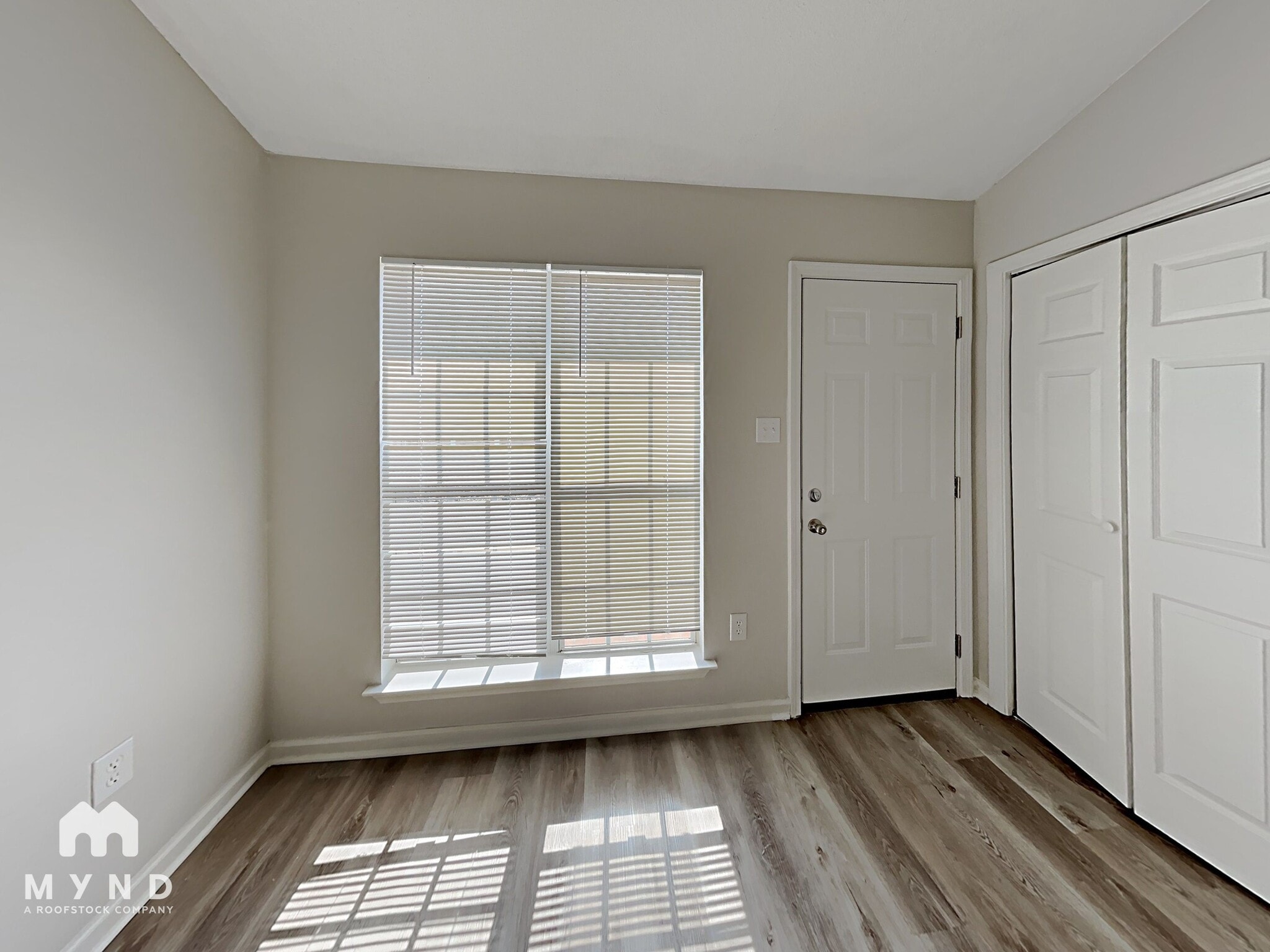 Building Photo - 5612 Kaitlyn Dr W