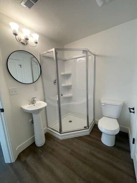 Building Photo - 731 N 160 E