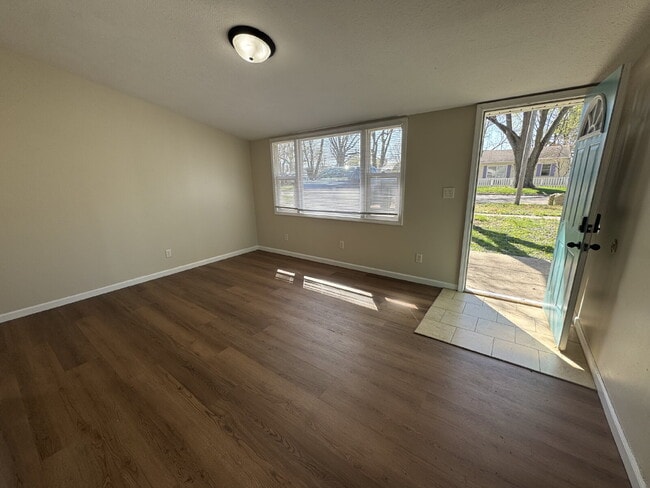 Building Photo - “Fresh Start” — Remodeled Home with Large Fenced Yard