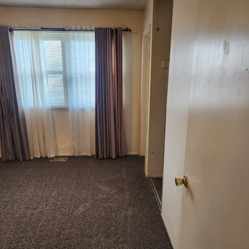 Building Photo - 2448 S Evanston St