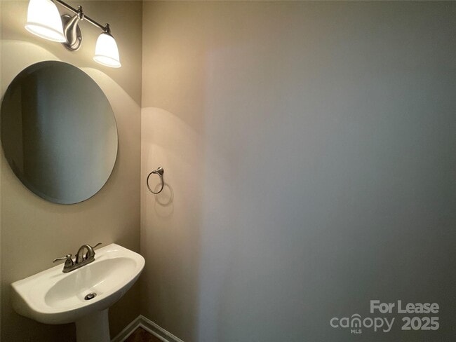 Building Photo - 221 Spring Gardens Drive