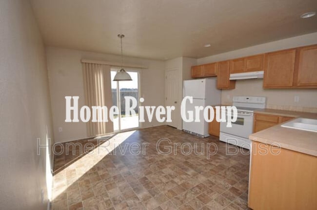 Building Photo - 163 W White Sands Dr