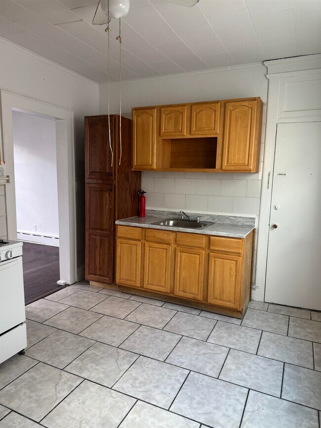 Building Photo - 770 Harrison Ave