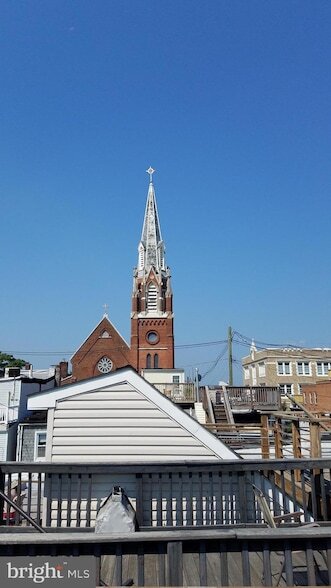 Building Photo - 411 Gittings St