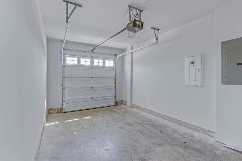 Building Photo - 205 Sunbird Ln
