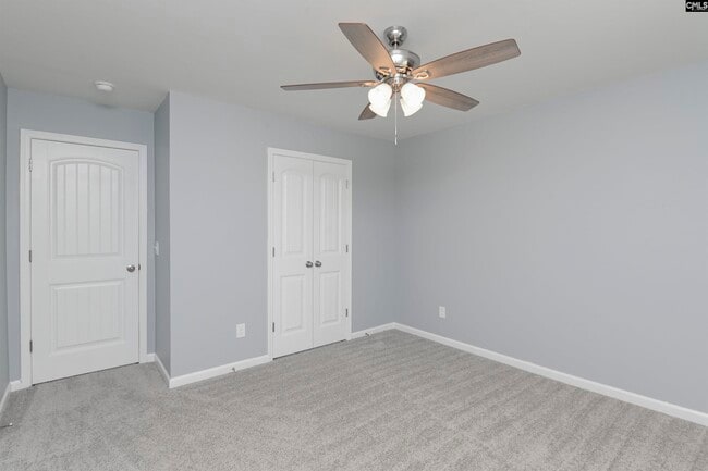 Building Photo - 728 Bustling Br Ln