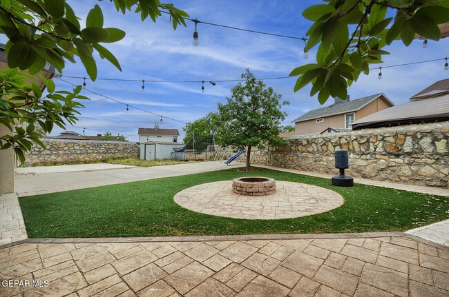 Building Photo - 12272 Tierra Pez Way