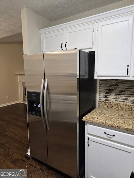 Building Photo - 2727 Manor Cove