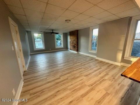 Building Photo - "Spacious 3-Bedroom Gem at 57 1/2 Saratoga...
