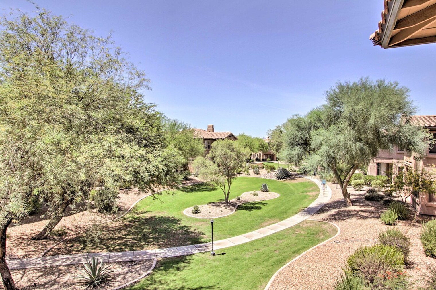 Building Photo - 11500 E Cochise Dr