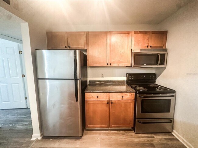 Building Photo - 2500 Winding Creek Blvd