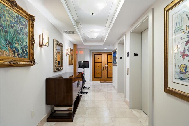 Building Photo - 17555 Collins Ave