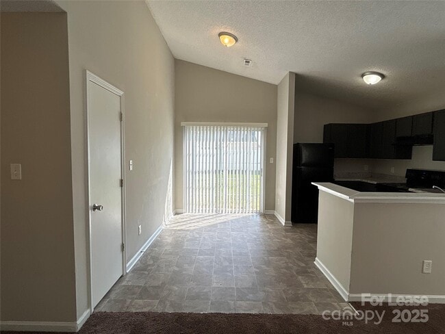 Building Photo - 3335 Alderknoll Ct