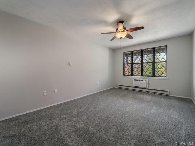 Building Photo - 391 Sierra Vista Ln