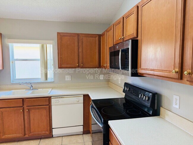 Building Photo - 2506 Oneida Loop