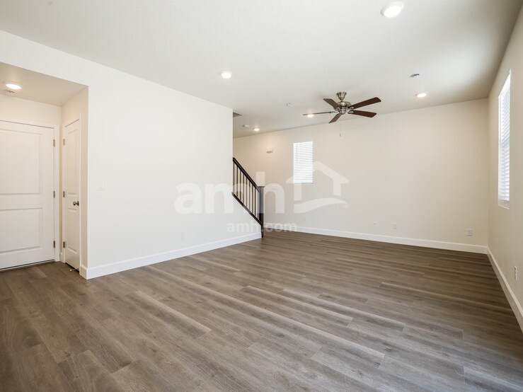 Building Photo - 6487 Enlightenment Dr