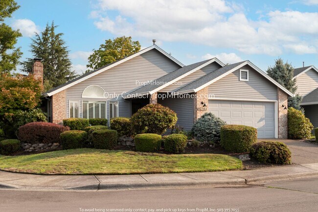Building Photo - King City Charmer 55+ Community: Your Perf...