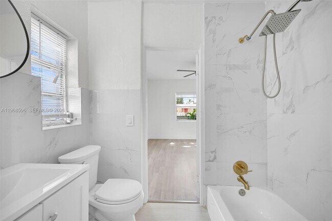 Building Photo - 503 NW 47th St