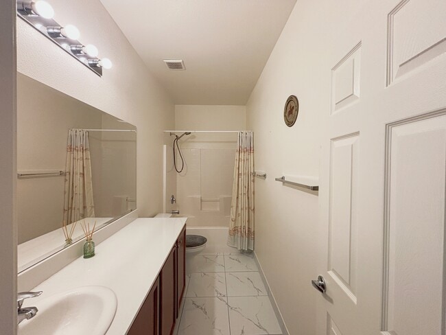 Building Photo - 8010 Bodie Island Ct