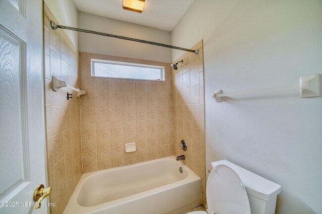 Building Photo - 1440 S Burgandy Trail