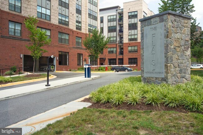 Building Photo - 100 St Ives Pl