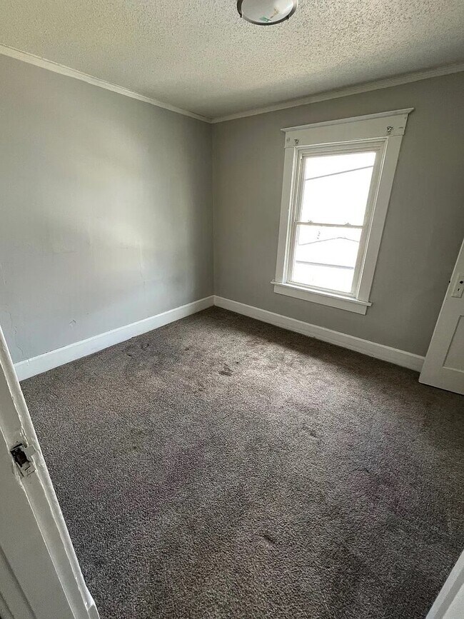 Building Photo - 3420 Clifton St