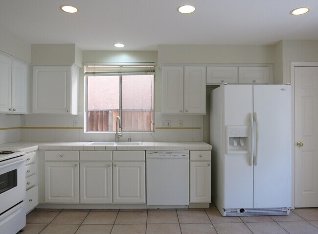 Building Photo - 1572 Firestone Loop