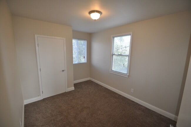 Building Photo - 1616 Ward St