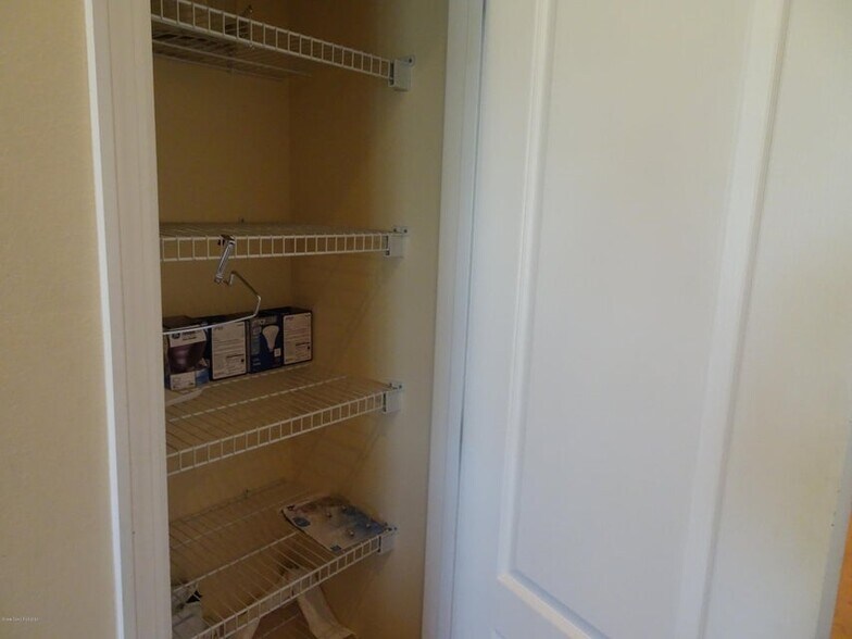 Pantry - 1020 Venetian Dr