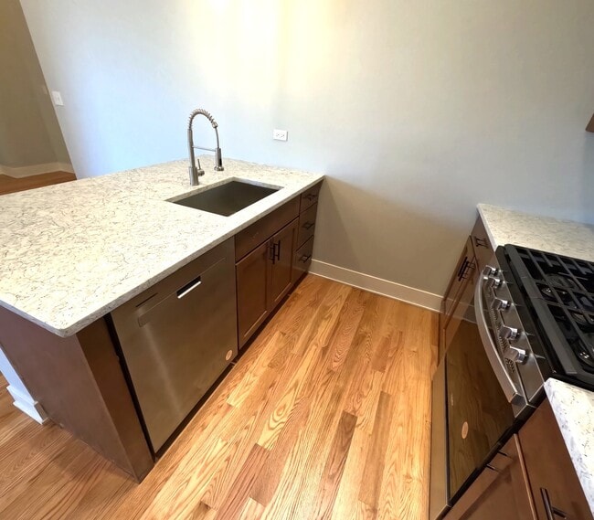 Building Photo - 3473 S Archer Ave