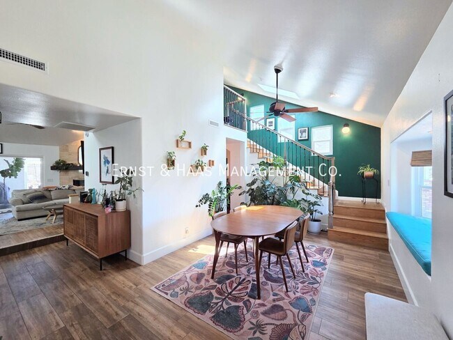 Building Photo - 242 Ximeno Ave