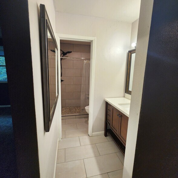 Building Photo - 18171 Meandering Way