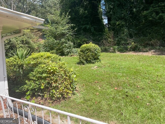 Building Photo - 3027 Collier Dr NW