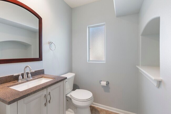 Building Photo - 15 N Flickering Sun Cir