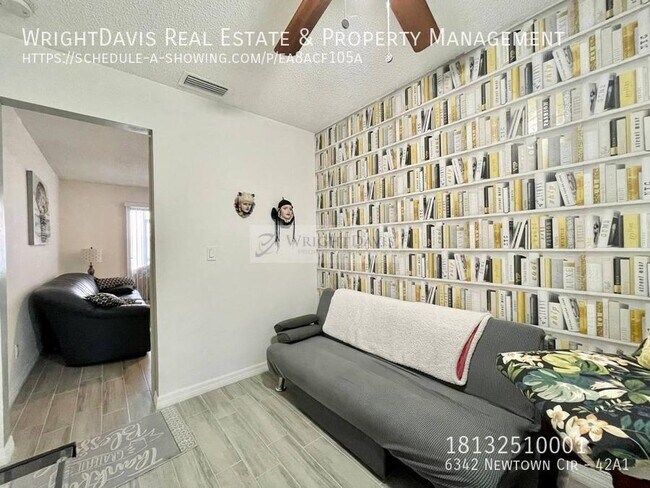 Building Photo - 6342 Newtown Cir