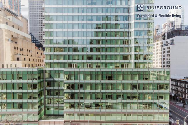 Building Photo - 300 E 57th St
