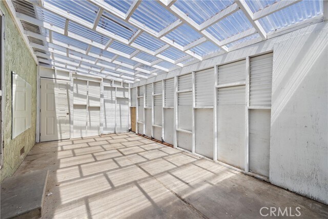 Building Photo - 3605 E Almond Ave