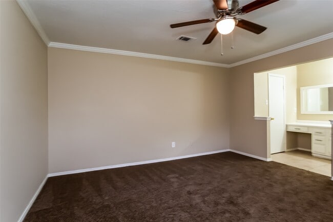 Building Photo - 3327 Sycamore Springs Dr