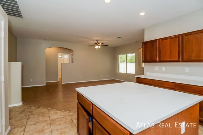 Building Photo - Beautiful 3 Bed/2 Bath in San Tan Valley -...