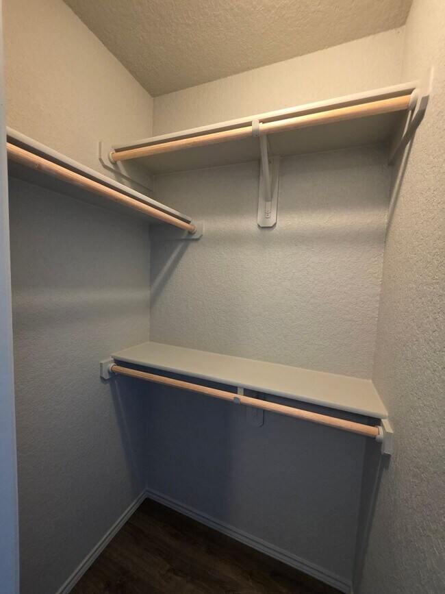 Building Photo - 3 Bedroom / 2 Bath Duplex Copperas Cove